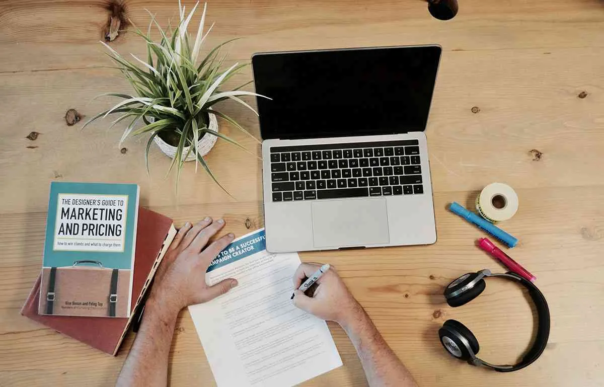 Introducción al marketing digital — Digitalvar